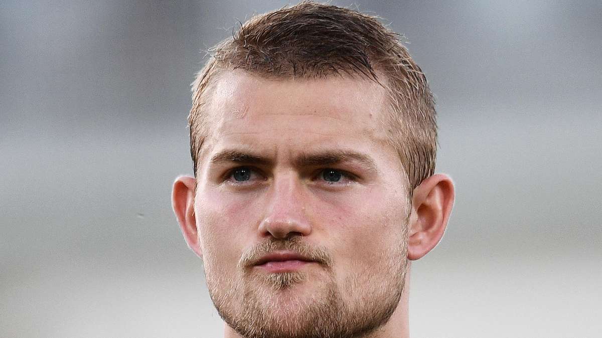 Bayern Monaco, De Ligt in dubbio per un problema alla mano