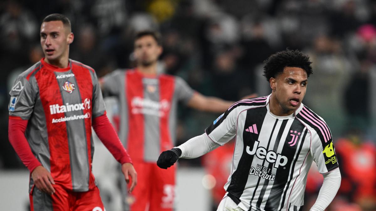 Chiesa-Juve: pista sempre viva, al lavoro su MCKennie 