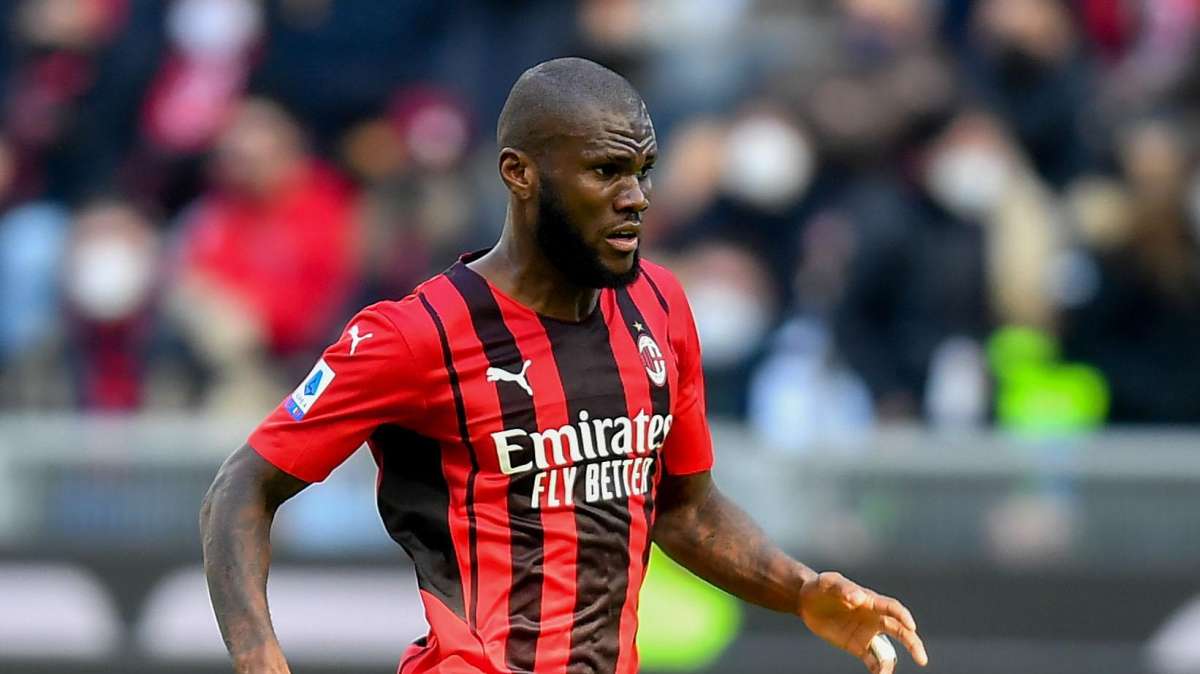 Kessiè, il Barcellona non molla la presa