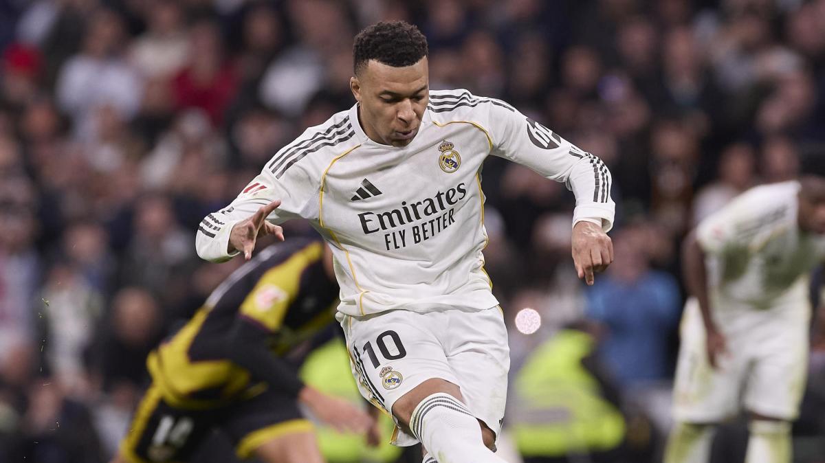 Real Madrid, Mbappé nel mirino dei tifosi: polemica per la vacanza in Sardegna a poche ore dall'Arsenal