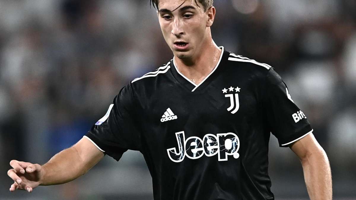 LIVE TJ - ARRIVABENE: "Oggi presentiamo il frutto di tanto lavoro fatto dal settore giovanile". SOULÈ: "Voglio giocare e pensare solo alla Juve" MIRETTI: "Essere qua è un sogno". FAGIOLI: "Potevo andare in prestito, ma sono felice di essere qua"