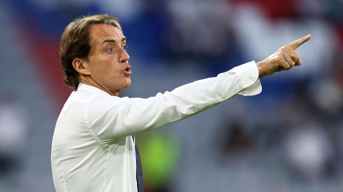 Italia, Mancini: "Emerson diverso da Spinazzola, ma è un grande giocatore"