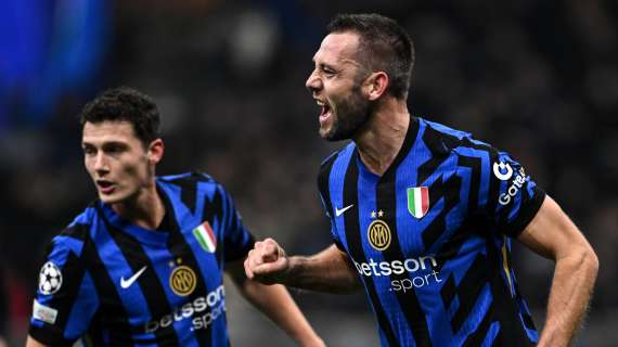 De Vrij: "Quando sono arrivato in Italia c’era solo la Juve che dominava in campionato e andava avanti in Europa. Il Napoli pensa a me? Decide l'Inter"