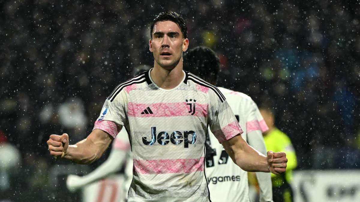 Sportmediaset - Vlahovic vuole restare alla Juve, ma il rinnovo non è cosa fatta
