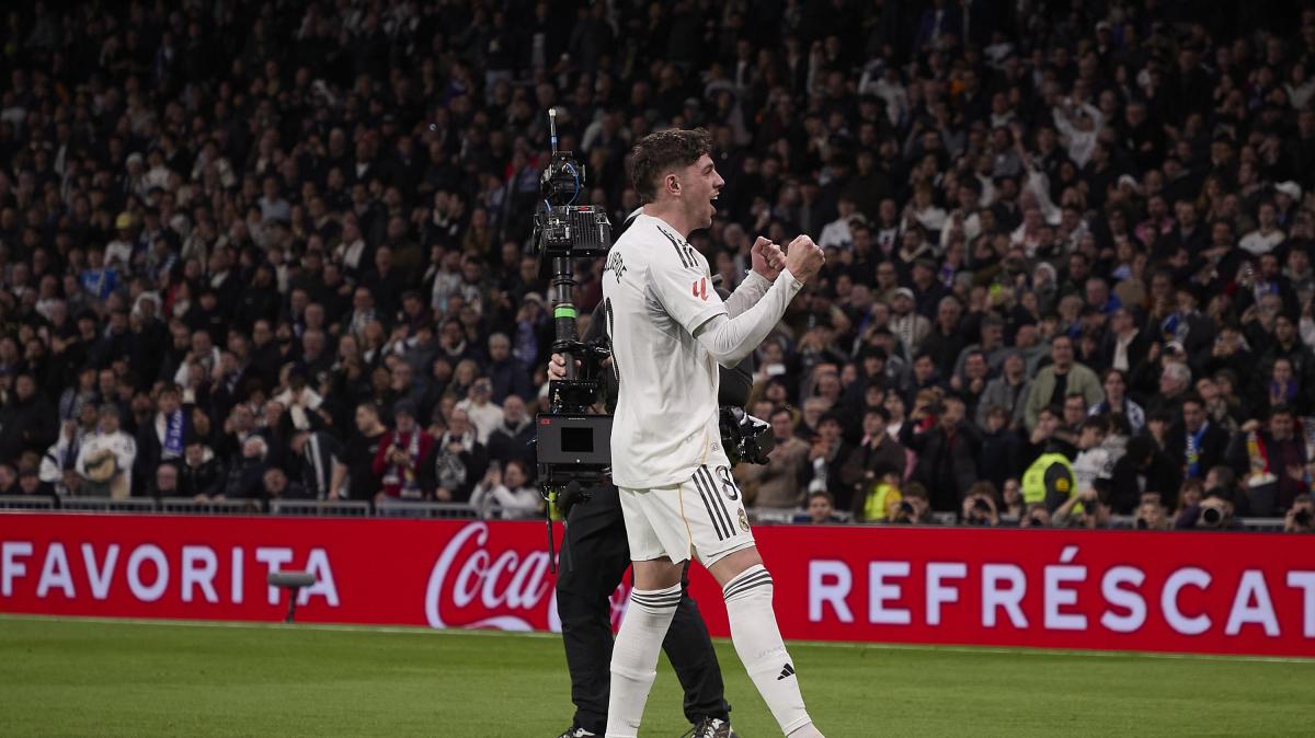 Champions, Valverde incanta il Bernabeu e fa volare il Real. Il Psg batte il Chelsea