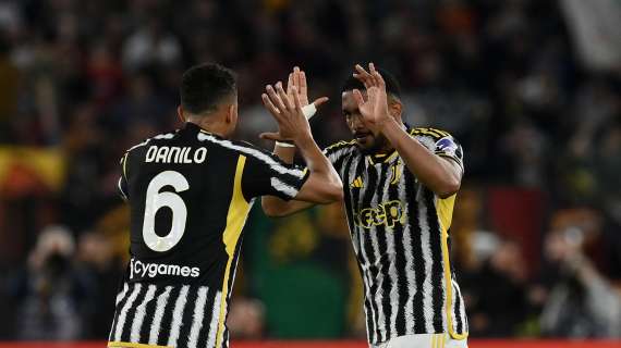 La Juventus sente la mancanza di Danilo: “Speriamo di vederti presto, Cap”
