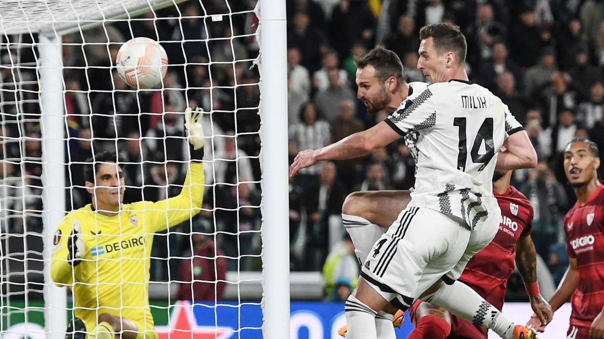 IL CLUB DEGLI INVIATI - La zampata di Gatti dà tutto un altro significato al ritorno. Ma la Juve butta ancora una volta via un tempo: perché?