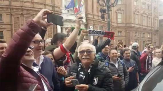 LIVE TJ - Bagno di folla per il Presidente Agnelli (VIDEO)