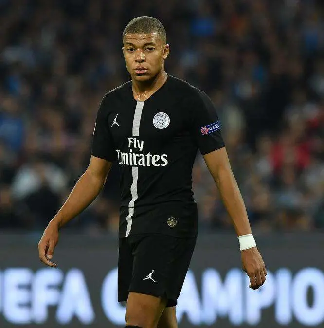 Dall'Inghilterra - I motivi del malcontento di Mbappé. E la Juve...
