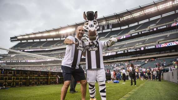 La superstar della WWE Cesaro incontra la Juventus a Philadelphia