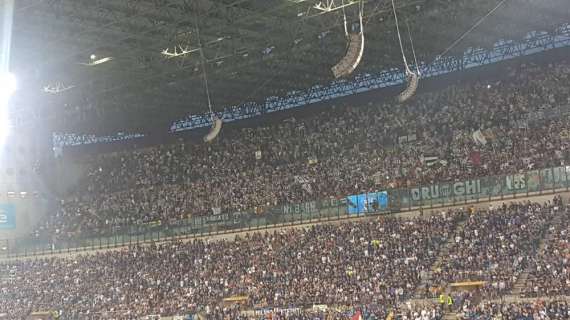 LIVE TJ - Il settore ospiti di San Siro, tanti tifosi bianconeri