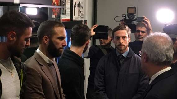 Higuain diventerà papà in primavera. La compagna Lara Wechsler in dolce attesa