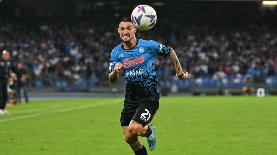 Festa scudetto Napoli, Politano fa il capo ultras e fa partire i cori di insulto alla Juve