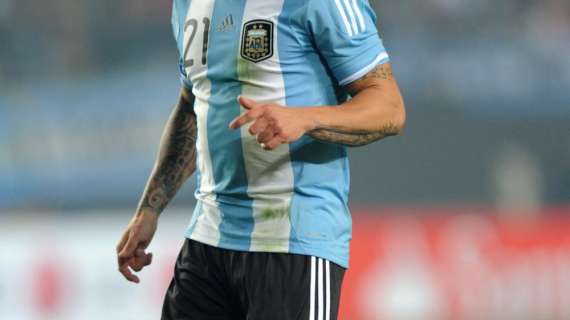 Napoli, Lavezzi resta ma...