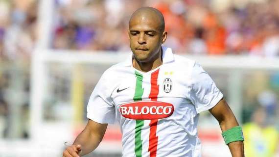 Il Liverpool propone lo scambio Aquilani-Felipe Melo