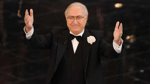 Catania con il lutto al braccio contro il Crotone in ricordo di Pippo Baudo