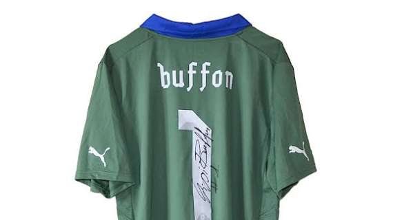 Buffon, maglia della Nazionale all'asta per Pietro Leonardi Onlus