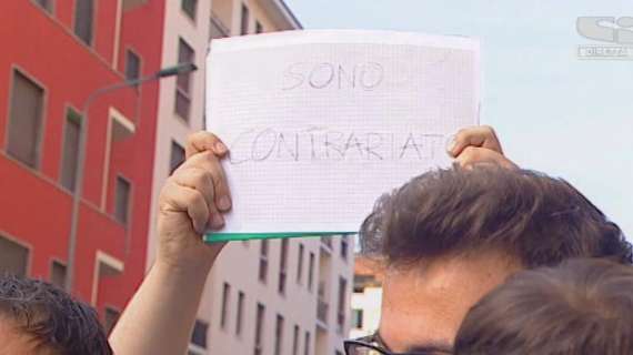 Addio Marchisio, la protesta di un tifoso juventino al Melià: "Sono contrariato"