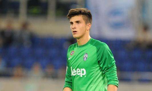 Regala palla all'avversario: clamorosa papera di un ex portiere della Juve
