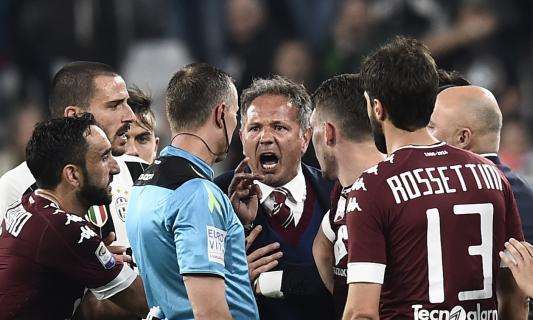 Azzi ironico su Twitter: "Testa di c.. all'arbitro si può dire solo...."