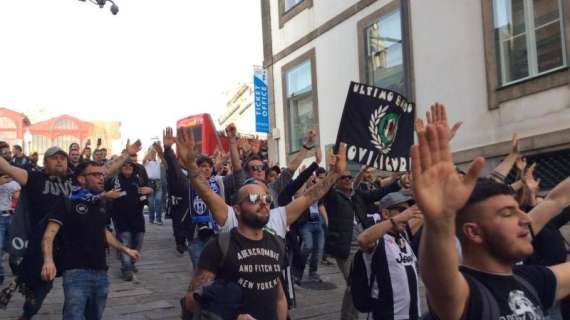 LIVE TJ - Tanti tifosi juventini per le strade di Porto (FOTO)