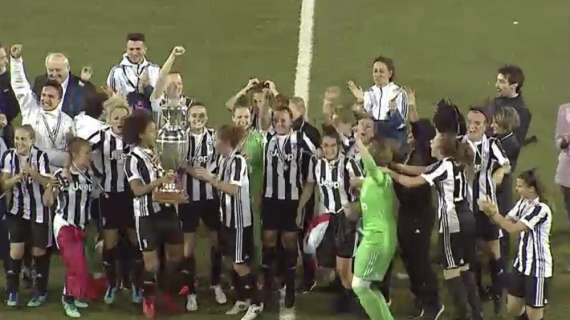 VIDEO - Juventus Woman Campione d'Italia, scoppia la festa in campo!