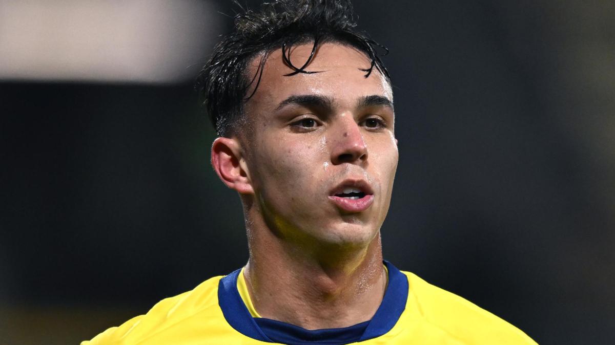 Napoli in pressing su Giovane: offerta da 20 milioni al Verona, accordo vicino