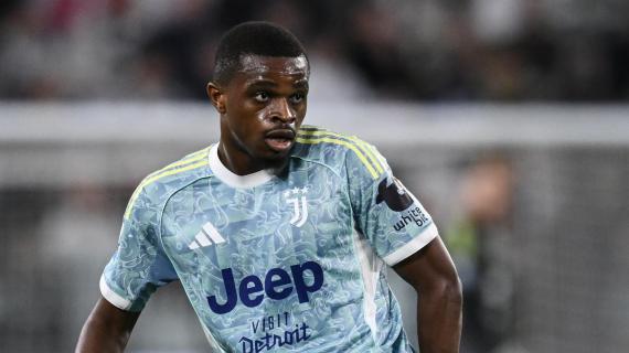Kalulu: "Il calcio è così: oggi ti criticano, domani ti amano. Vlahovic? Siamo uniti dentro le difficoltà"