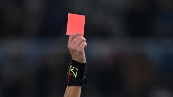 Gestione dei cartellini di Rapuano imbarazzante