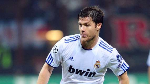 Agente Xabi Alonso: "Il mio assistito alla Juve? E' un'ipotesi irrealizzabile, sta benissimo a Madrid"