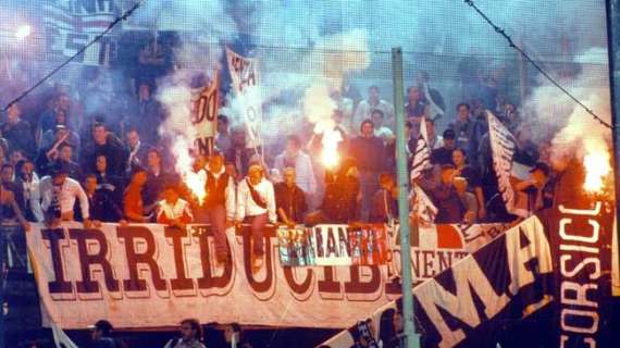 Vandali in azione allo Juventus Fan Club "5 maggio"