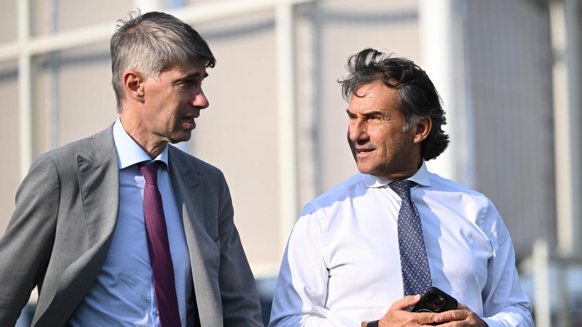 La Juventus vuole un altro attaccante: Carnevali e Massara sondano due piste