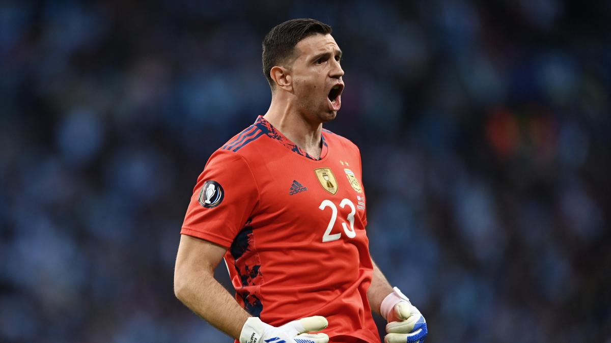 L'Inter pensa al dopo Sommer. Di Marzio: "Primi contatti con il Dibu Martínez"