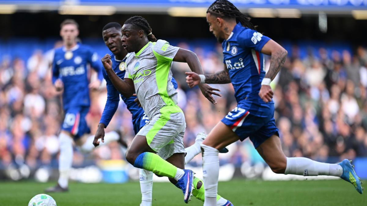 Chelsea battuto 3-0, il Manchester City può credere nel titolo