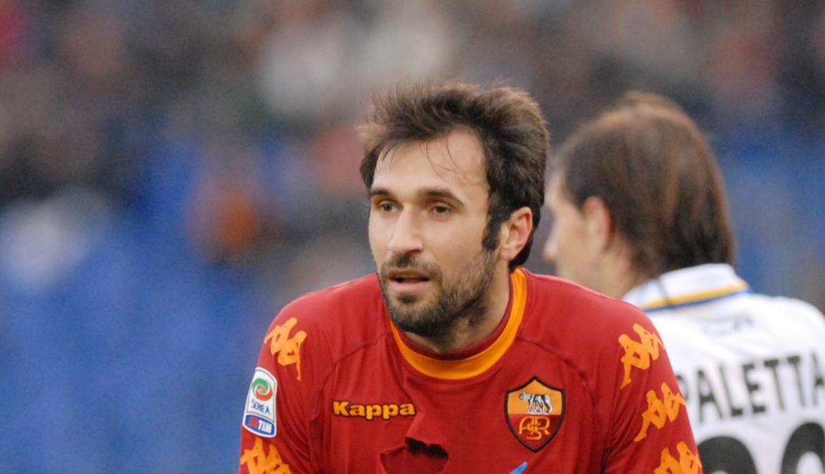 Agente Vucinic: "Niente Juve, resta a Roma"