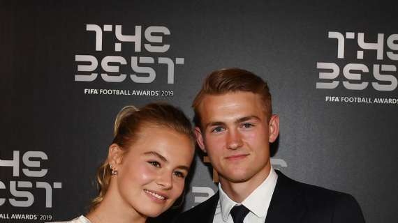 AnneKee Molenaar immersa tra scatoloni: trasloco per lei e De Ligt