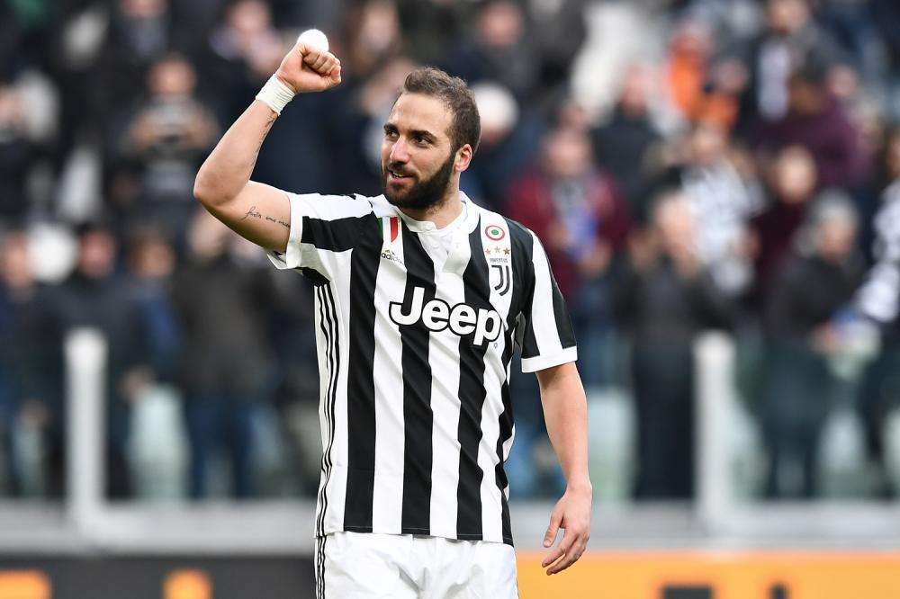 La Stampa - Napoli e Juve, duello senza limiti