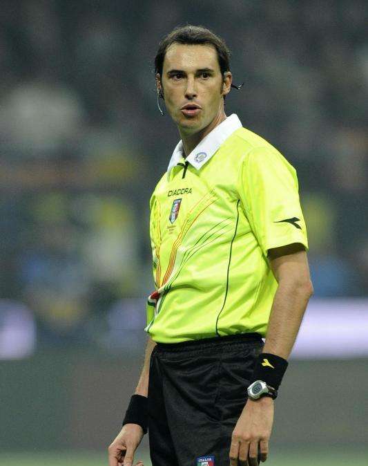 Gazzetta - Ahi Gervasoni, c'era fallo sull'1-0. Perisic rischia grosso