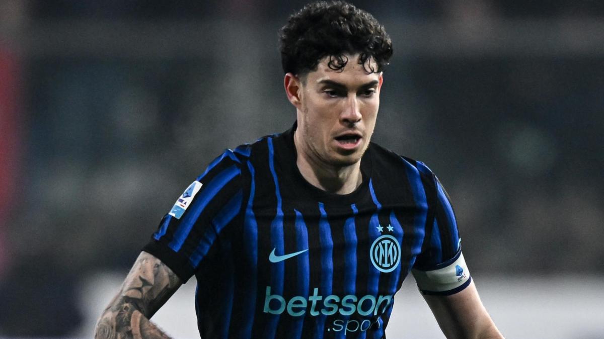 Non si placa la polemica su Bastoni, Botteri in tv: "È razzista, ha fatto una roba schifosissima"