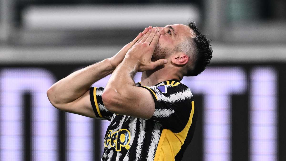 A MENTE FREDDA –  Juve graffio Champions, ma niente guarigione e solito Var
