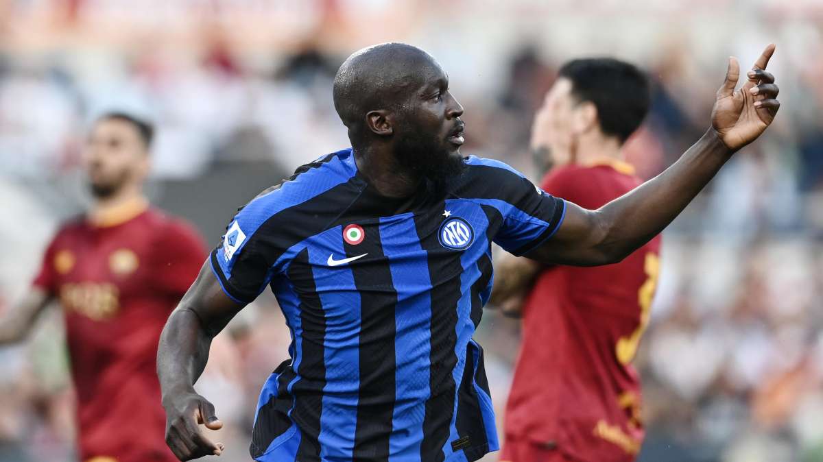 Roma - Inter 0-2. I nerazzurri agganciano momentaneamente la Juventus in classifica 