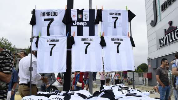 Corriere Torino - Effetto Ronaldo, 200 in fila al JMuseum. Già vendute 300mila maglie ufficiali
