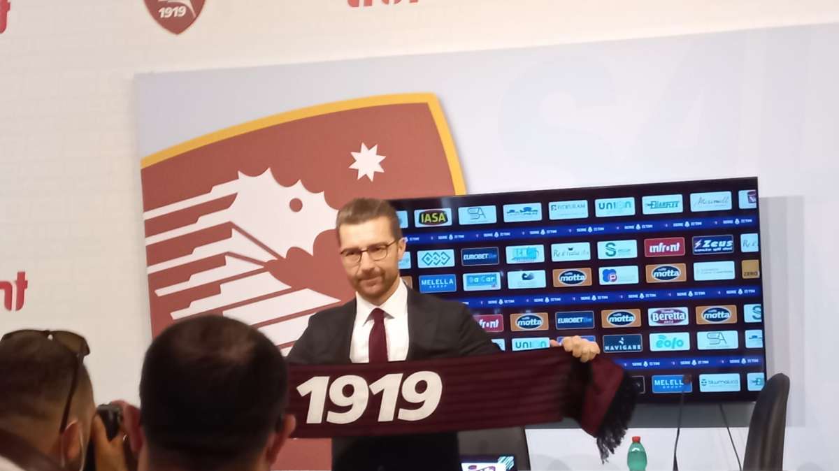Salernitana, De Sanctis: "Cambiaso? Il problema è che in tanti hanno fiducia in lui"