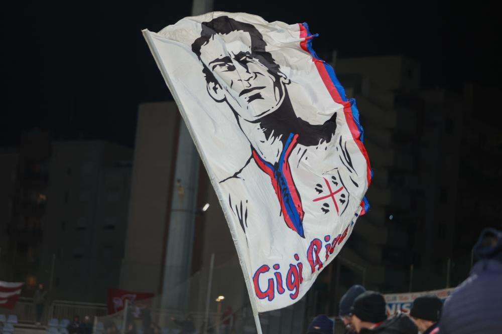 Riva: ultras Torres via dagli spalti per striscione negato