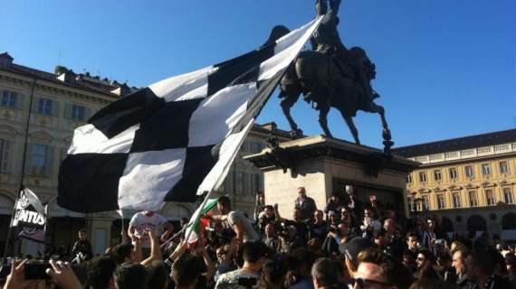 LIVE FESTA SCUDETTO - Juventus Campione d'Italia, grande festa a Torino e Vinovo! La parata della squadra in città in programma il 22 maggio (FOTO-VIDEO)