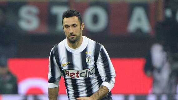 TUTTOSATIRA: Mirko Vucinic. Un Fantasma in campo...
