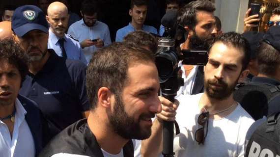 Patrizio Oliva: "Scudetto al Napoli, la Juve perderà finale di Champions per colpa di Higuain"