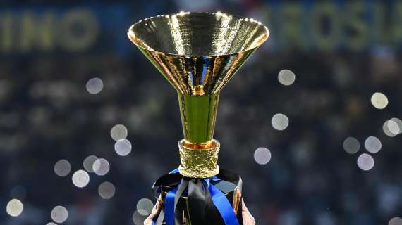 Inter, nella bacheca dei trofei spunta la coppa dello scudetto 2005-2006