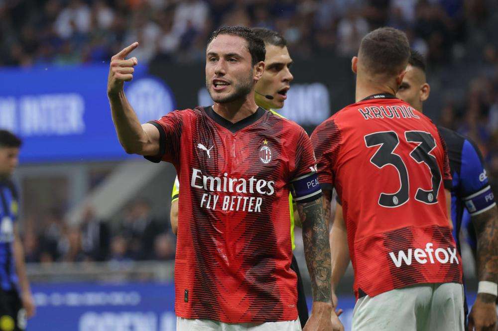 Champions, Calabria: "Una squadra come il Milan non può perdere 3-0"