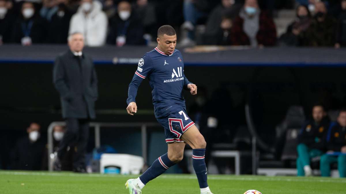 QUI PSG - Mbappé show, schiantato il Nantes: 3-0. Juve avvisata